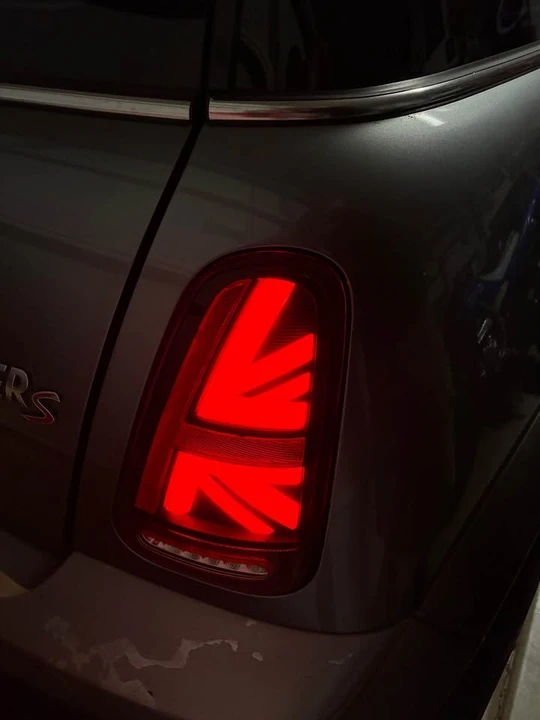 2005 Mini Mini Cooper S 1st Gen - Image 6 of 8