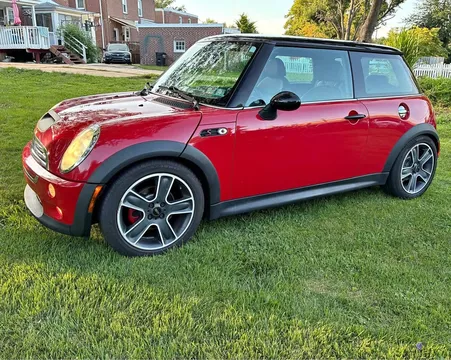 2005 MINI Cooper S Hatchback 2D