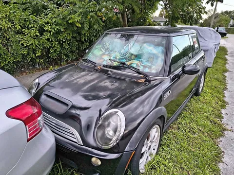2005 MINI Cooper S Hatchback 2D