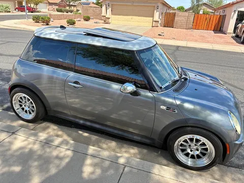 2005 MINI Cooper S Hatchback 2D
