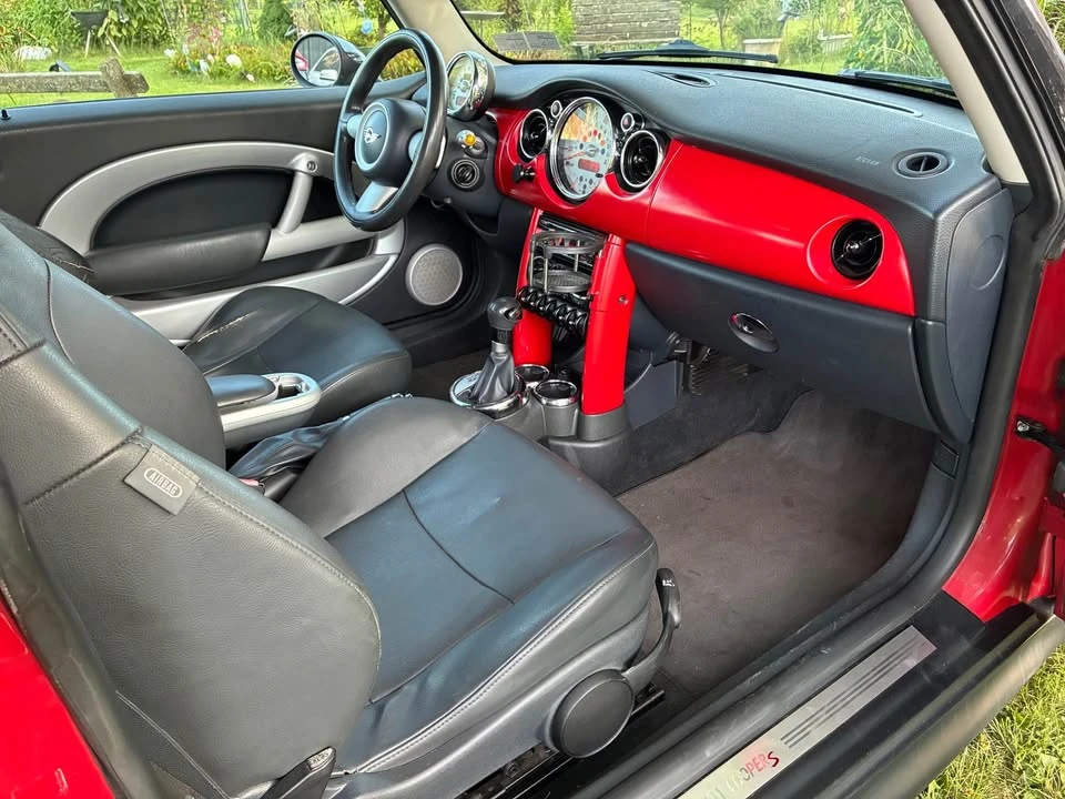 2005 Mini Mini Cooper S 1st Gen - Image 8 of 13