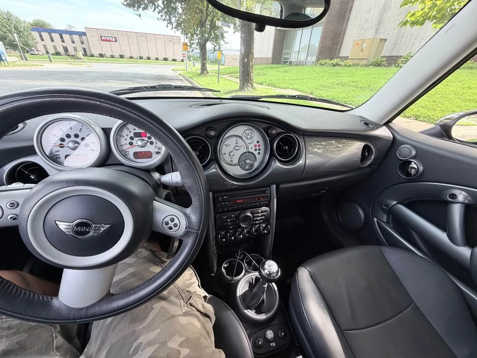 2005 Mini Mini Cooper S 1st Gen - Image 5 of 13