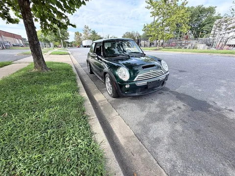 2005 MINI Cooper S Hatchback 2D