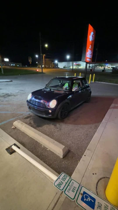 2005 Mini Mini Cooper S 1st Gen - Image 3 of 5