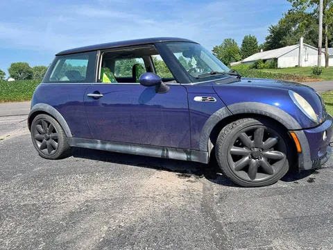 2005 MINI Cooper S Hatchback 2D