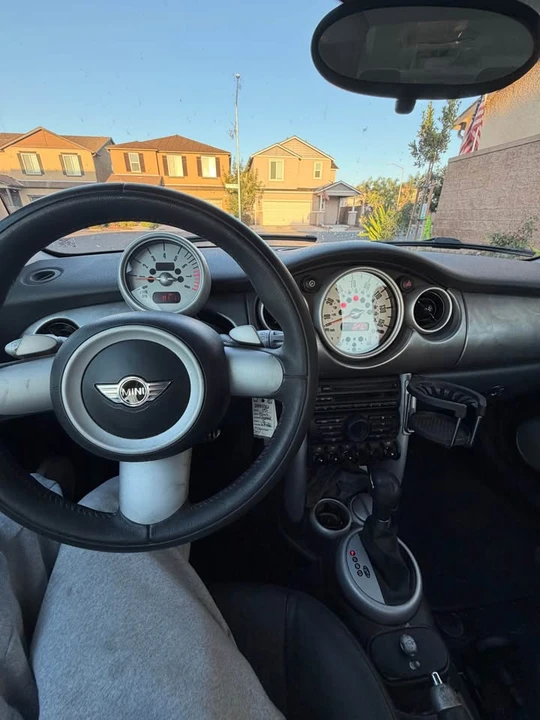 2005 Mini Mini Cooper S 1st Gen - Image 10 of 15