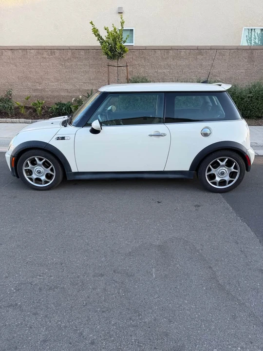 2005 Mini Mini Cooper S 1st Gen - Image 2 of 15