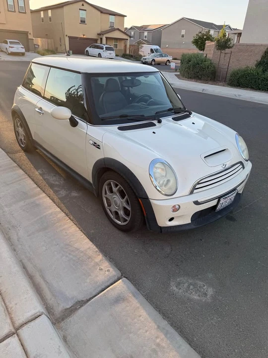 2005 Mini Mini Cooper S 1st Gen - Image 4 of 15