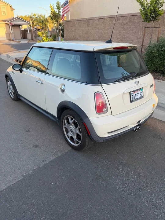 2005 Mini Mini Cooper S 1st Gen - Image 8 of 15