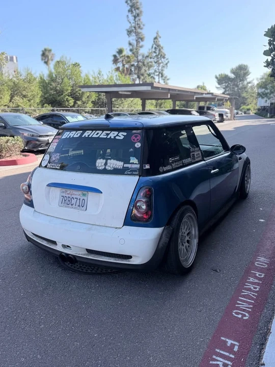 2005 Mini Mini Cooper S 1st Gen - Image 5 of 11