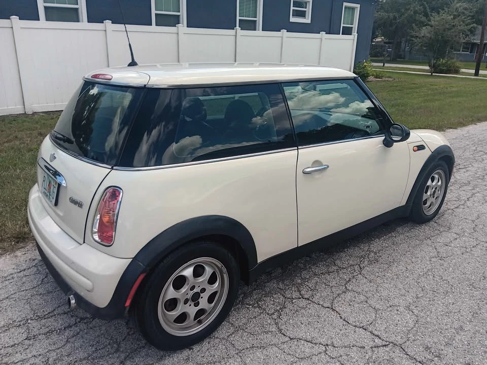 2005 Mini Mini 1st Gen - Image 3 of 4