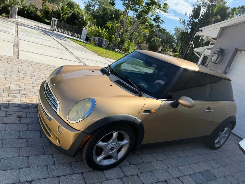 2005 Mini Mini 1st Gen - Image 7 of 9
