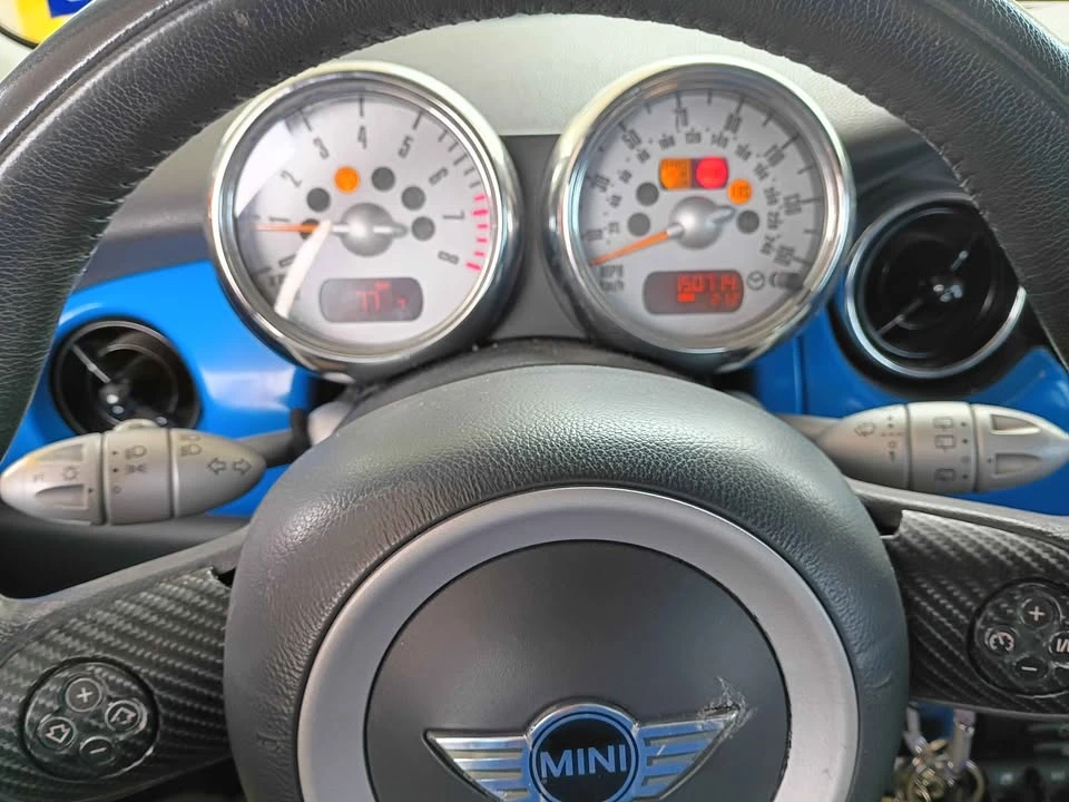 2005 Mini Mini 1st Gen - Image 7 of 9