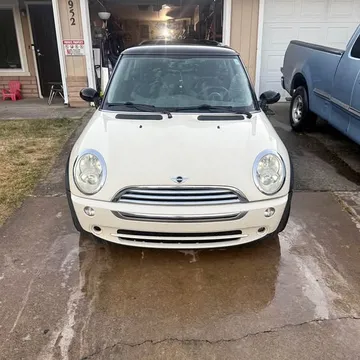 2005 MINI Cooper Hatchback 2D