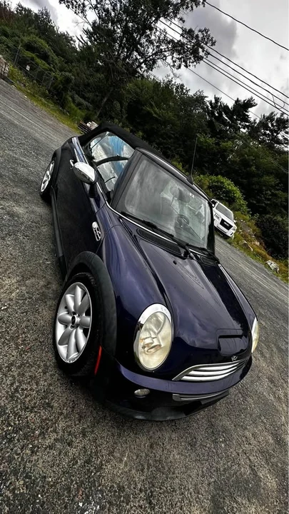2005 Mini Mini Cooper S 1st Gen - Image 2 of 15