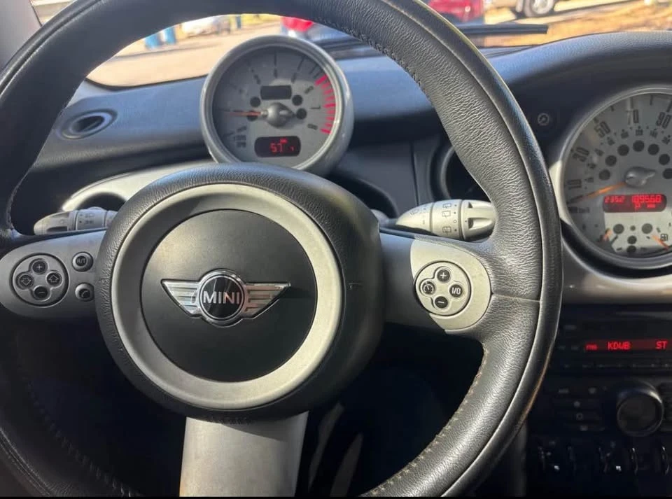 2005 Mini Mini Cooper S 1st Gen - Image 2 of 10