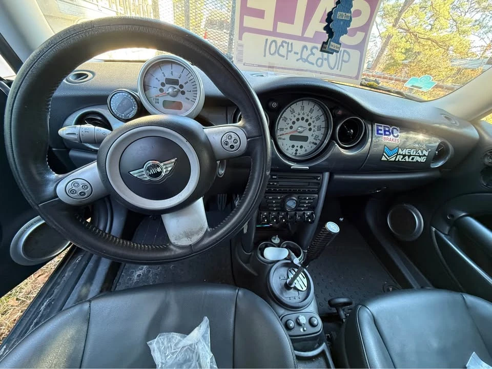 2005 Mini Mini Cooper S 1st Gen - Image 5 of 8