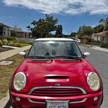 2005 MINI Cooper S Hatchback