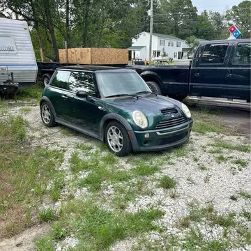 2005 MINI Cooper S Hatchback 2D