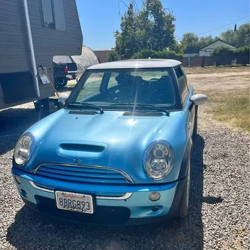 2005 MINI Cooper S Hatchback 2D