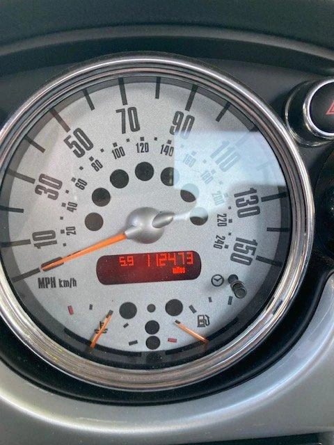 2005 Mini Mini Cooper S 1st Gen - Image 8 of 12