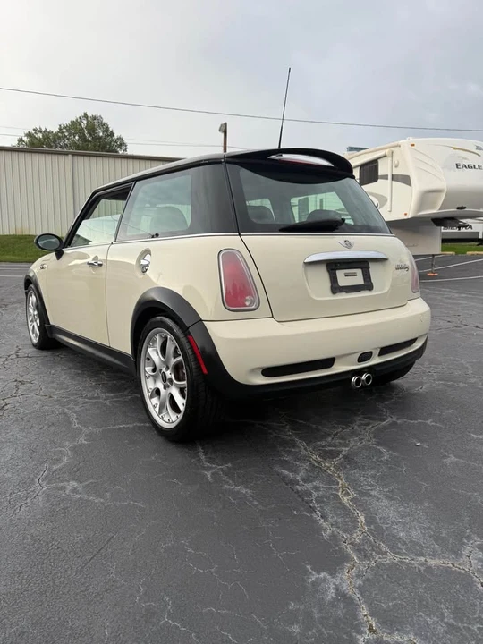 2005 Mini Mini Cooper S 1st Gen - Image 3 of 10
