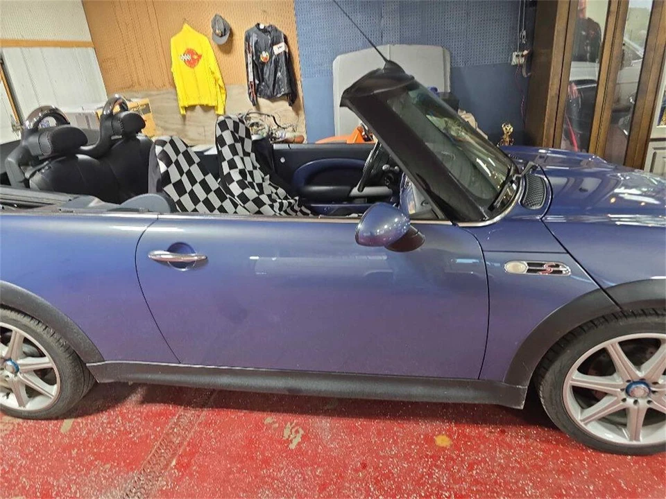 2005 Mini Mini 1st Gen - Image 2 of 11
