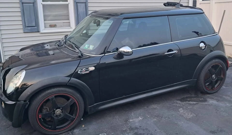 2005 Mini Mini Cooper S 1st Gen - Image 9 of 13