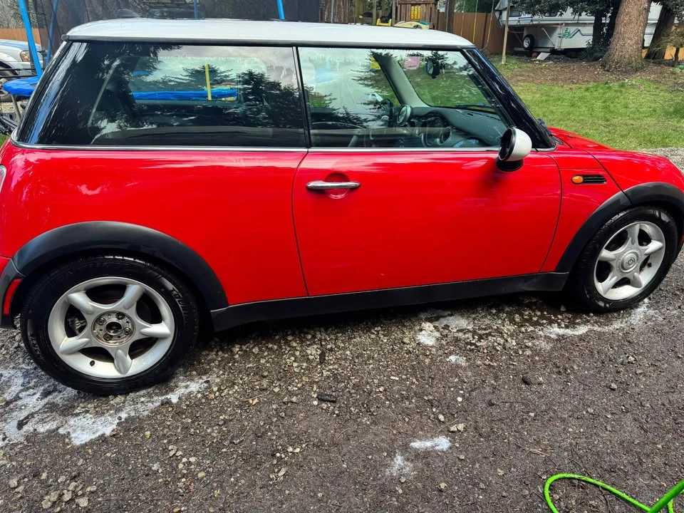 2005 Mini Mini 1st Gen - Image 2 of 11