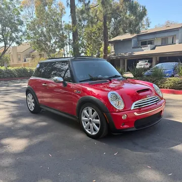 2005 MINI Cooper S Hatchback 2D
