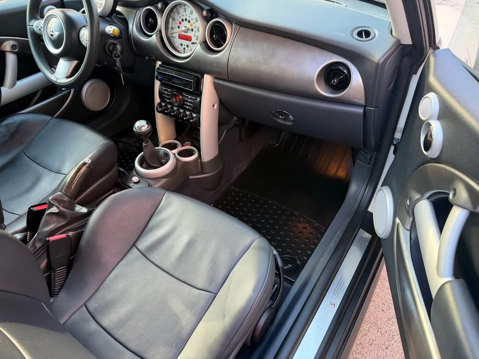 2005 Mini Mini Cooper S 1st Gen - Image 10 of 20