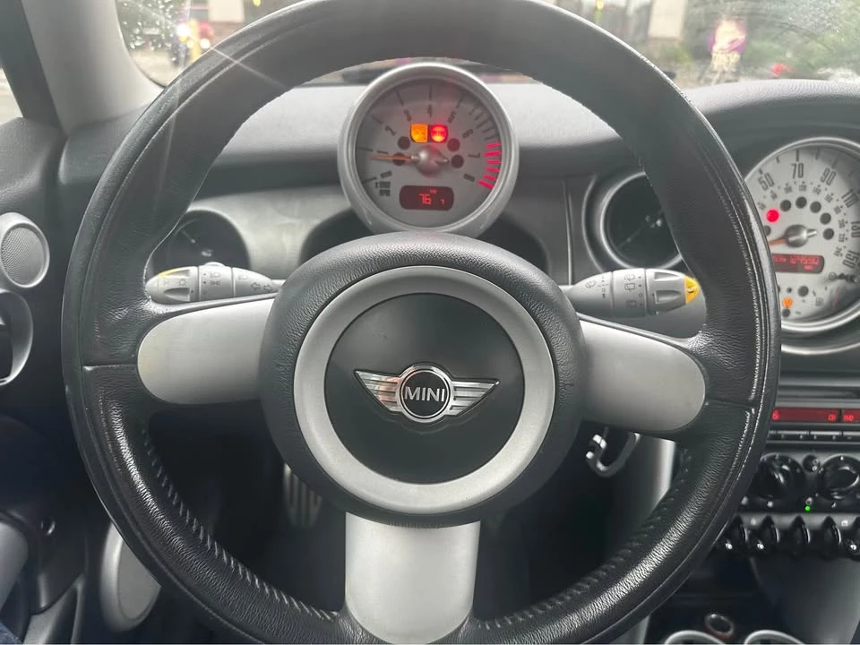 2005 Mini Mini Cooper S 1st Gen - Image 2 of 18