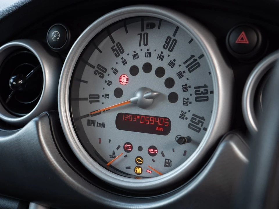 2005 Mini Mini Cooper S 1st Gen - Image 22 of 30