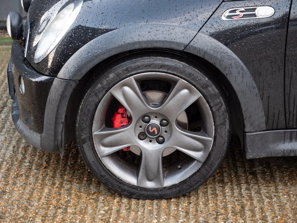 2005 Mini Mini Cooper S 1st Gen - Image 16 of 30