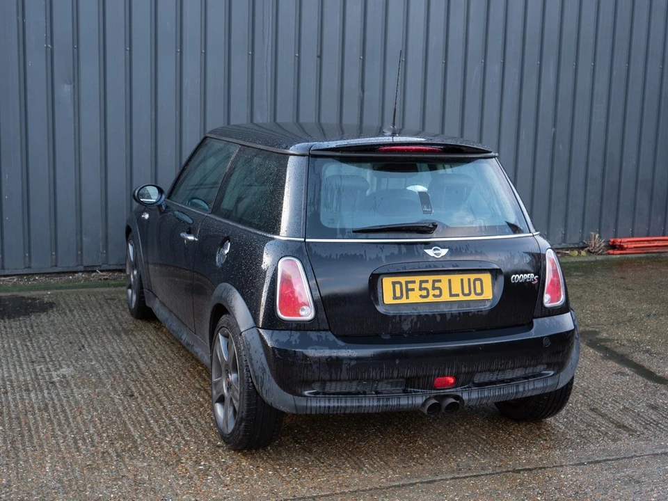 2005 Mini Mini Cooper S 1st Gen - Image 9 of 30