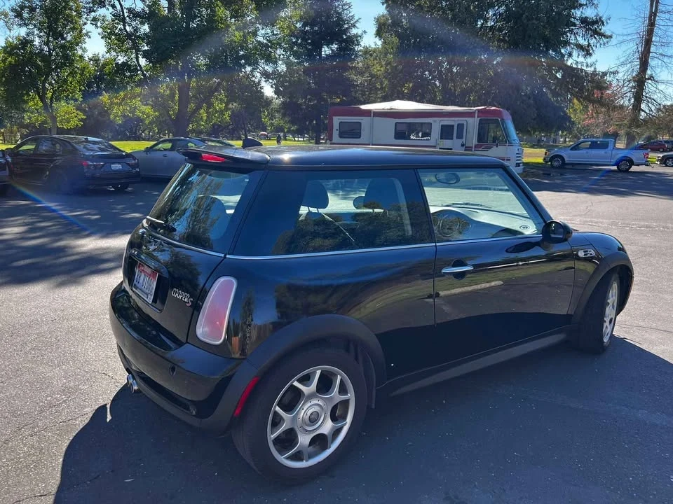 2005 Mini Mini Cooper S 1st Gen - Image 2 of 18