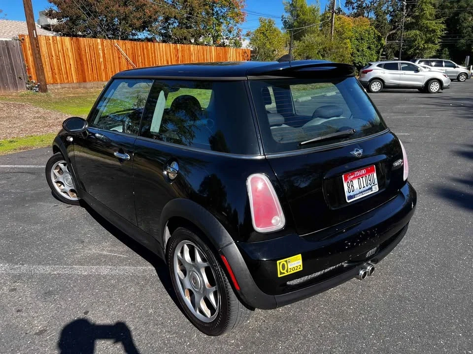 2005 Mini Mini Cooper S 1st Gen - Image 17 of 18