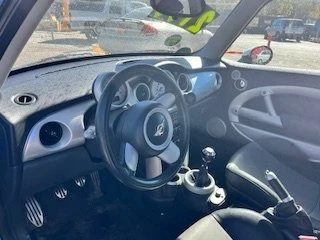 2005 Mini Mini Cooper S 1st Gen - Image 8 of 11