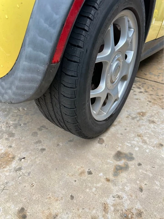 2005 Mini Mini Cooper S 1st Gen - Image 11 of 14