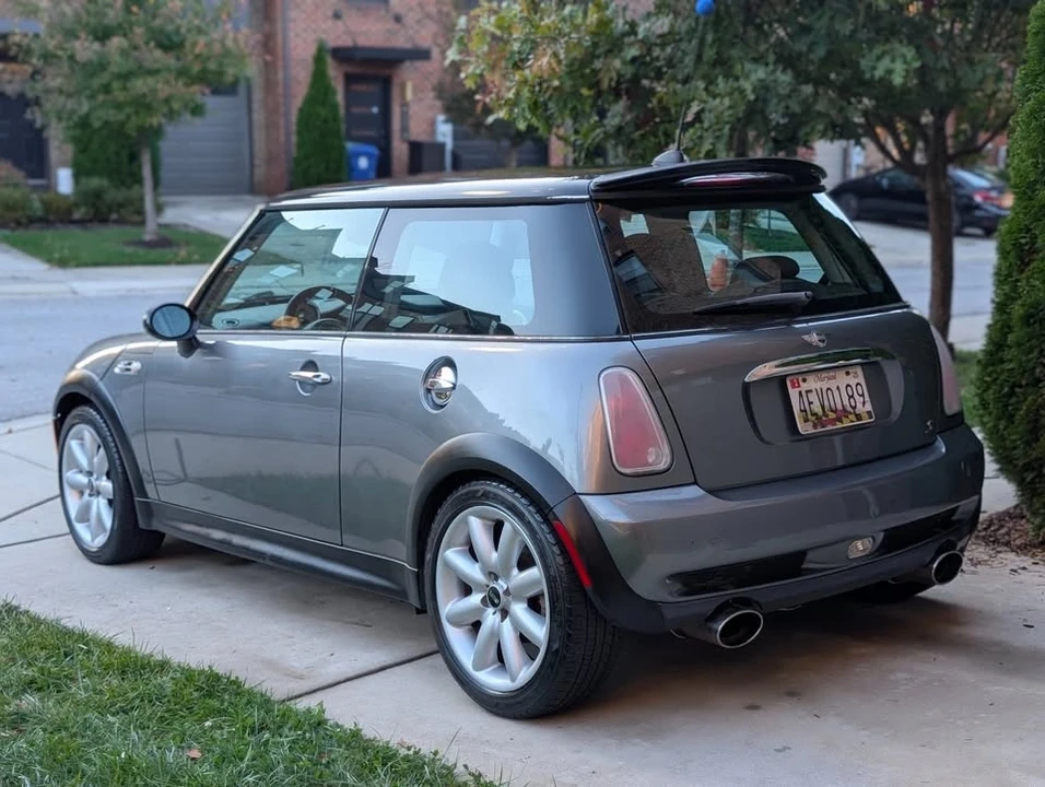 2005 Mini Mini Cooper S 1st Gen - Image 2 of 8