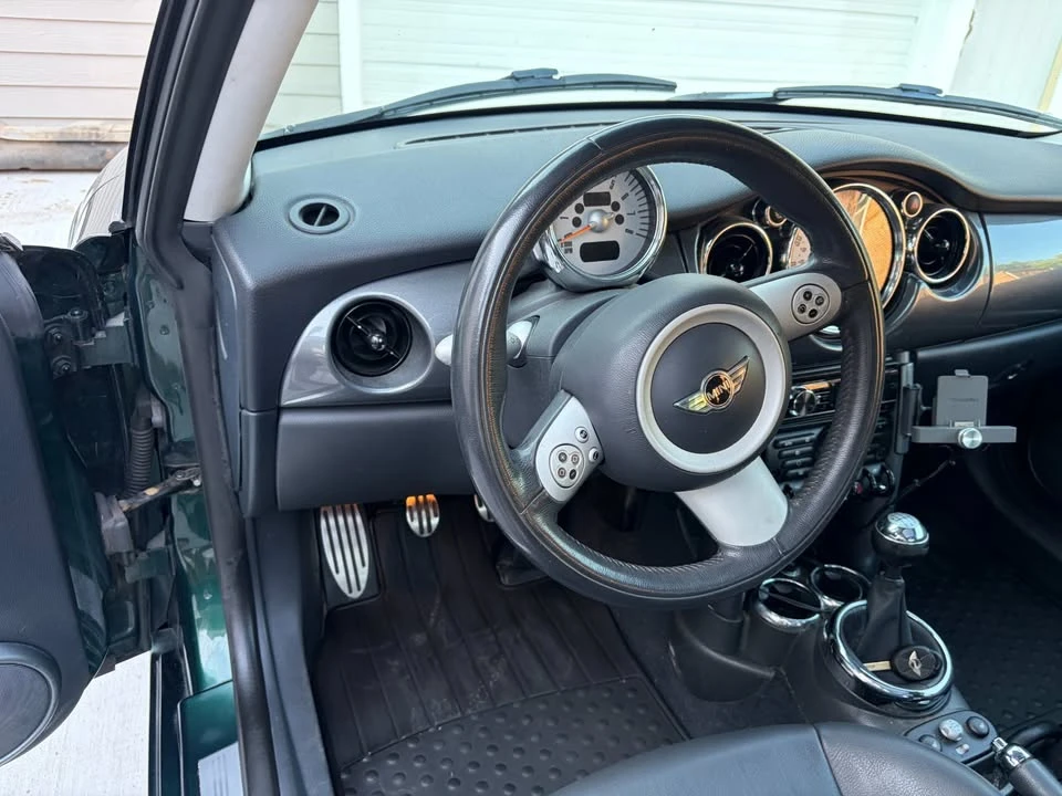2005 Mini Mini Cooper S 1st Gen - Image 17 of 20