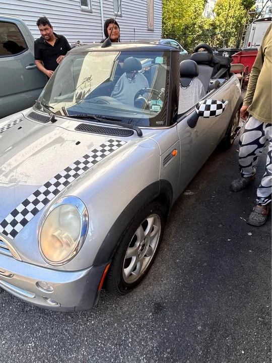 2005 Mini Mini 1st Gen - Image 2 of 4