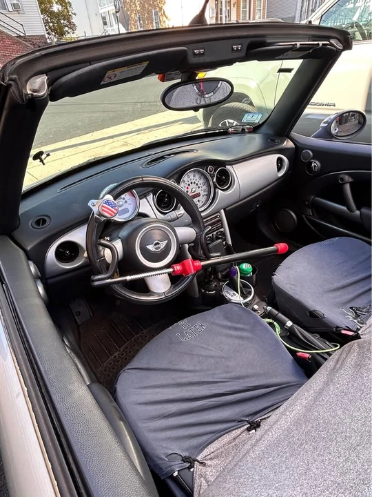 2005 Mini Mini 1st Gen - Image 3 of 4