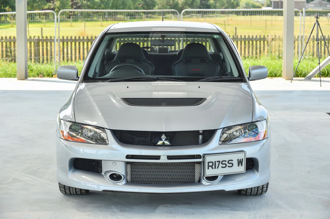 2005 Mitsubishi Lancer Evolution IX 8th Gen - Image 19 of 31