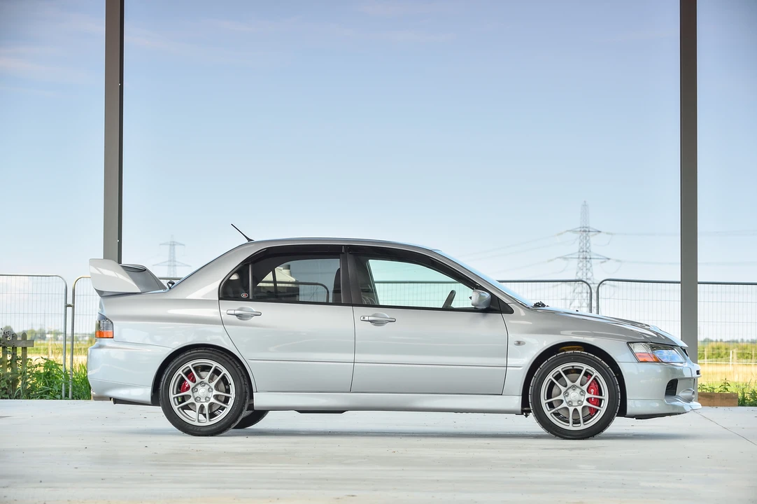 2005 Mitsubishi Lancer Evolution IX 8th Gen - Image 9 of 31