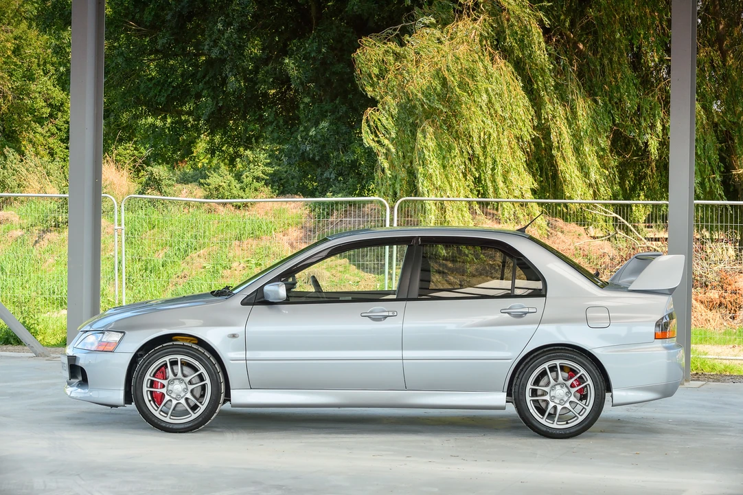 2005 Mitsubishi Lancer Evolution IX 8th Gen - Image 14 of 31