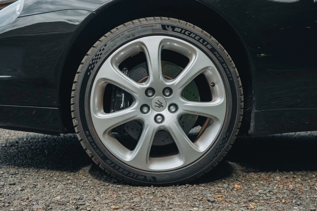 2005 Maserati Coupe - Image 25 of 30