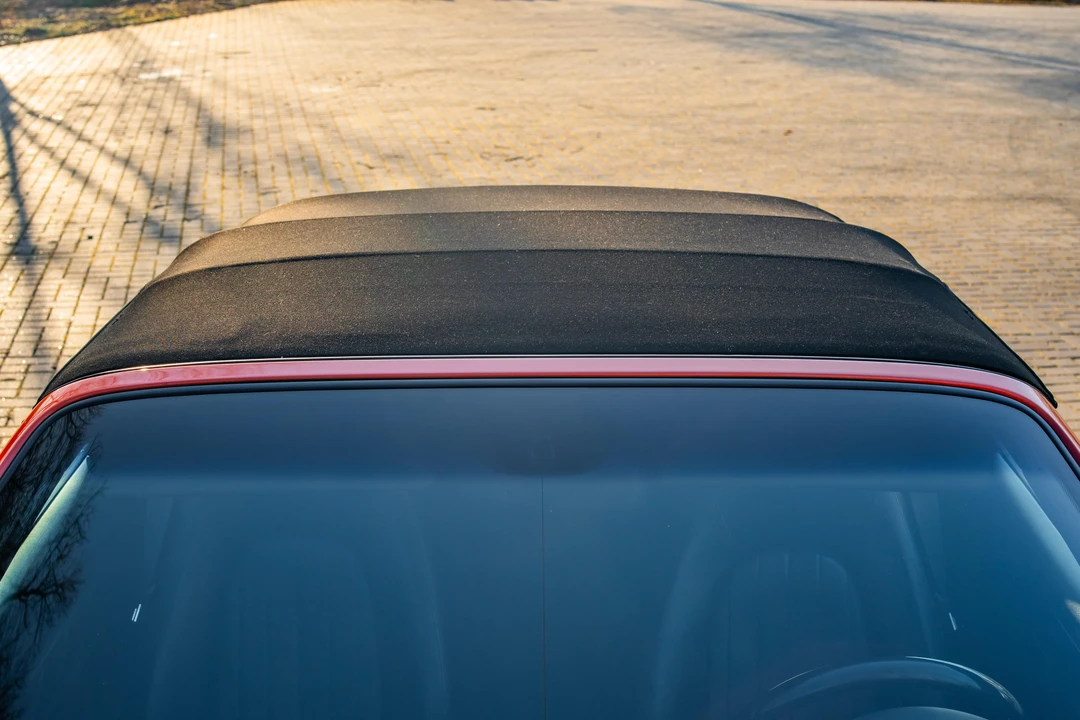 2005 Maserati Spyder - Image 25 of 31