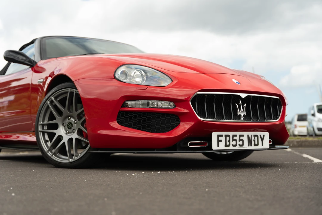 2005 Maserati Spyder - Image 14 of 31