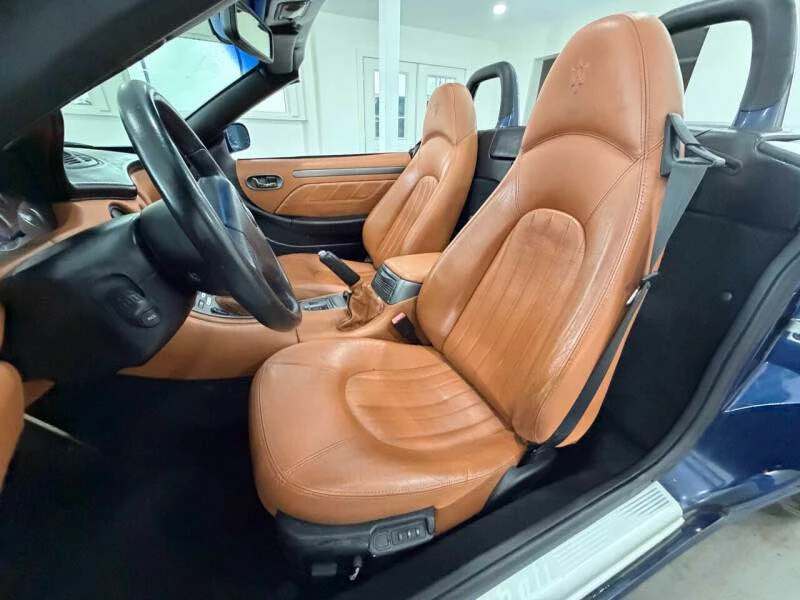 2005 Maserati Spyder - Image 13 of 20